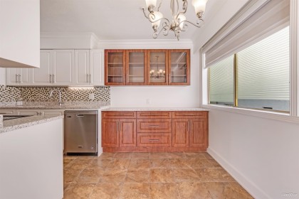 Photo 8 at 111 - 235 E 13th Street, Central Lonsdale, North Vancouver