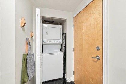 Photo 23 at 303 - 2015 Trafalgar Street, Kitsilano, Vancouver West