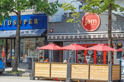 Photo 33 at 303 - 2015 Trafalgar Street, Kitsilano, Vancouver West