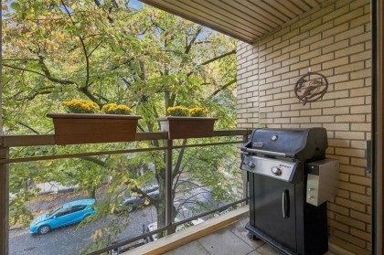Photo 18 at 303 - 2015 Trafalgar Street, Kitsilano, Vancouver West