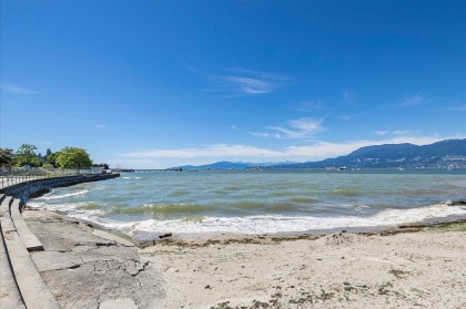 Photo 31 at 303 - 2015 Trafalgar Street, Kitsilano, Vancouver West