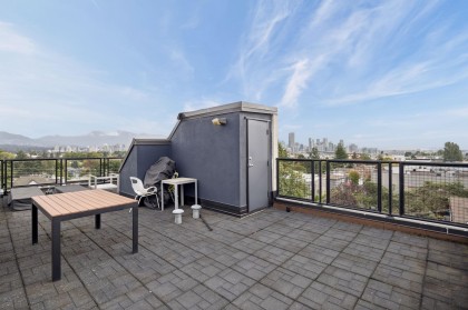 Photo 9 at 1 - 2023 West 4th Avenue, Kitsilano, Vancouver West