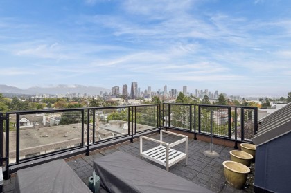 Photo 10 at 1 - 2023 West 4th Avenue, Kitsilano, Vancouver West