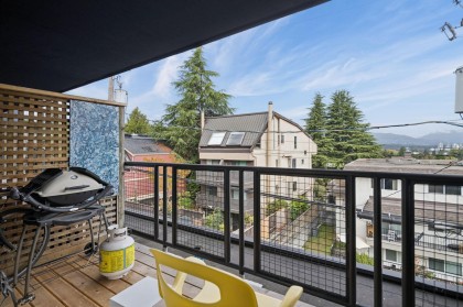 Photo 4 at 1 - 2023 West 4th Avenue, Kitsilano, Vancouver West