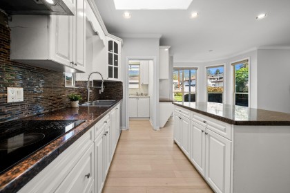 Photo 13 at 336 W 19th Street, Central Lonsdale, North Vancouver