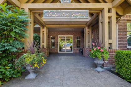 Photo 2 at 304 - 2059 Chesterfield Avenue, Central Lonsdale, North Vancouver