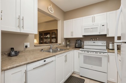 Photo 7 at 304 - 2059 Chesterfield Avenue, Central Lonsdale, North Vancouver