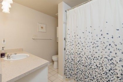 Photo 10 at 304 - 2059 Chesterfield Avenue, Central Lonsdale, North Vancouver