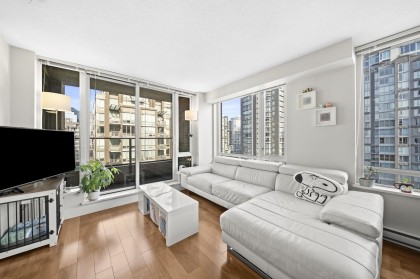 Photo 2 at 1506 - 1088 Richards Street, Yaletown, Vancouver West
