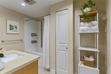 Photo 14 at 308 - 1833 Crowe Street, False Creek, Vancouver West