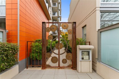 Photo 18 at 308 - 1833 Crowe Street, False Creek, Vancouver West
