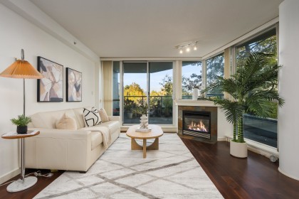 Photo 1 at 204 - 1485 W 6th Avenue, False Creek, Vancouver West