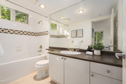 Photo 14 at 204 - 1485 W 6th Avenue, False Creek, Vancouver West