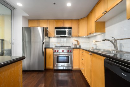 Photo 8 at 204 - 1485 W 6th Avenue, False Creek, Vancouver West