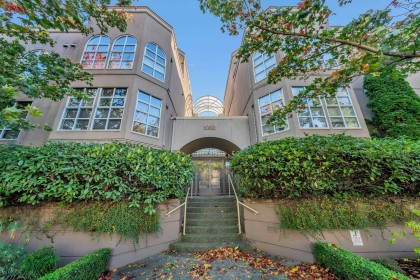 Photo 2 at 106 - 1082 W 8th Avenue, Fairview VW, Vancouver West