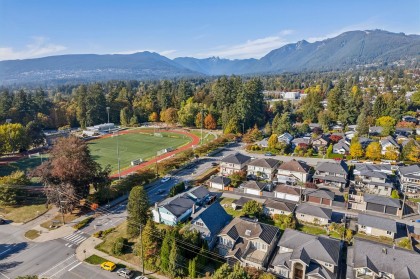 Photo 10 at 358 W 16th Street, Central Lonsdale, North Vancouver