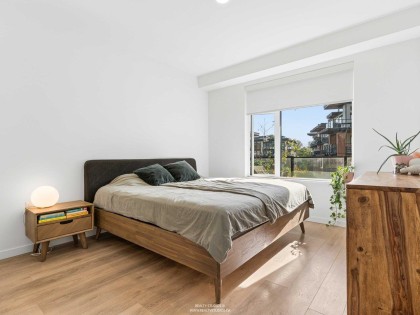 Photo 1 at 313 - 725 Marine Drive, Harbourside, North Vancouver