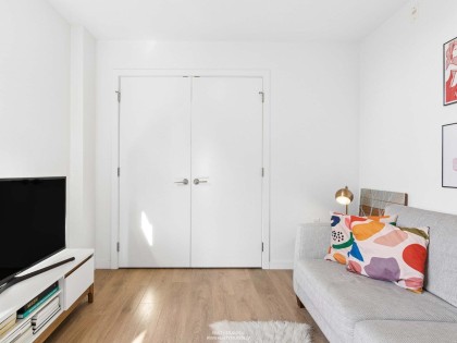 Photo 14 at 313 - 725 Marine Drive, Harbourside, North Vancouver