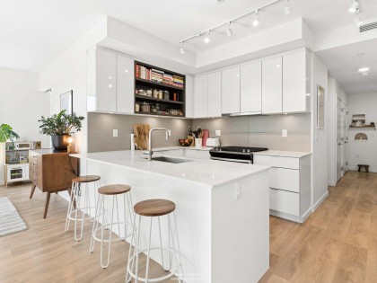 Photo 18 at 313 - 725 Marine Drive, Harbourside, North Vancouver