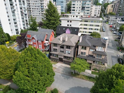 Photo 3 at 3 - 886 Broughton Street, West End VW, Vancouver West