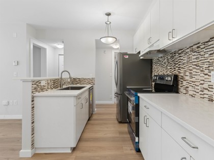 Photo 9 at 109 - 1033 St. Georges Avenue, Central Lonsdale, North Vancouver