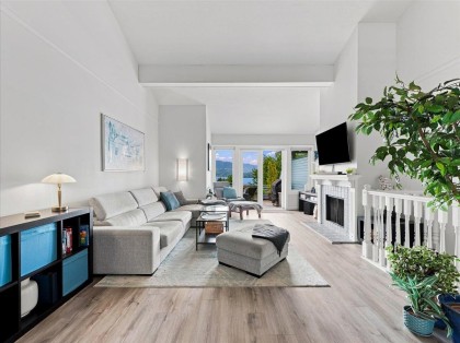Photo 2 at 16 - 1620 Balsam Street, Kitsilano, Vancouver West