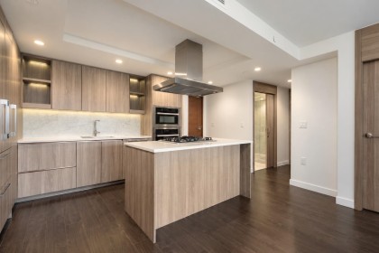 Photo 7 at 612 - 1768 Cook Street, False Creek, Vancouver West