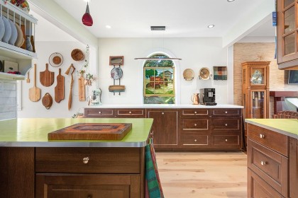 Photo 8 at 535 E Keith Road, Queensbury, North Vancouver