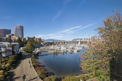 Photo 16 at 305 - 1551 Mariner Walk, False Creek, Vancouver West