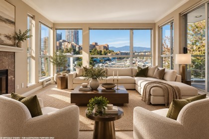 Photo 3 at 305 - 1551 Mariner Walk, False Creek, Vancouver West