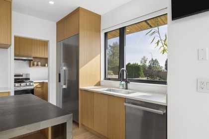 Photo 17 at 366 W 25th Street, Upper Lonsdale, North Vancouver