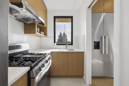 Photo 16 at 366 W 25th Street, Upper Lonsdale, North Vancouver