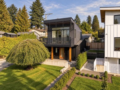 Photo 4 at 366 W 25th Street, Upper Lonsdale, North Vancouver