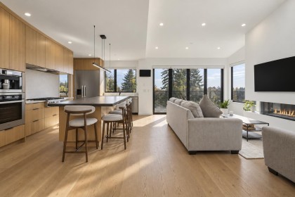 Photo 8 at 366 W 25th Street, Upper Lonsdale, North Vancouver