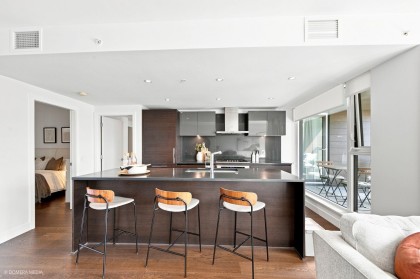 Photo 4 at 507 - 1571 W 57th Avenue, South Granville, Vancouver West