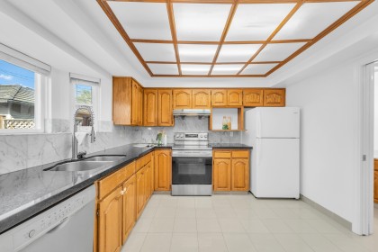 Photo 5 at 8377 Shaughnessy Street, Marpole, Vancouver West
