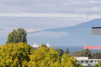 Photo 14 at 702 - 1530 W 6th Avenue, Fairview VW, Vancouver West