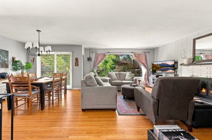 Photo 3 at 950 Tollcross Road, Windsor Park NV, North Vancouver