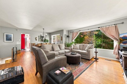Photo 4 at 950 Tollcross Road, Windsor Park NV, North Vancouver