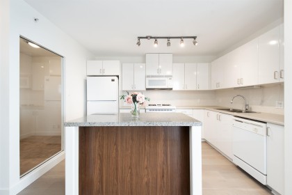 Photo 12 at 712 - 175 W 1st Street, Lower Lonsdale, North Vancouver