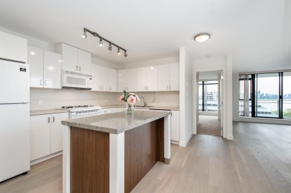 Photo 11 at 712 - 175 W 1st Street, Lower Lonsdale, North Vancouver