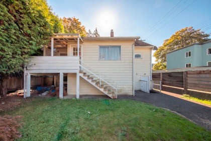 Photo 7 at 481 W 21st Avenue, Cambie, Vancouver West