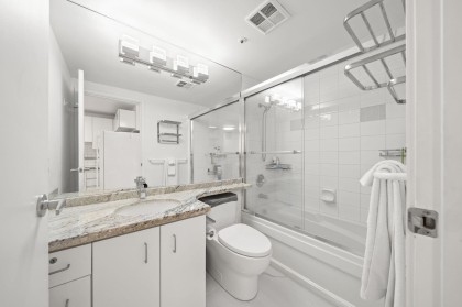 Photo 17 at 508 - 555 Jervis Street, Coal Harbour, Vancouver West