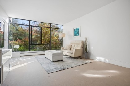 Photo 2 at 111 - 2101 Mcmullen Avenue, Quilchena, Vancouver West
