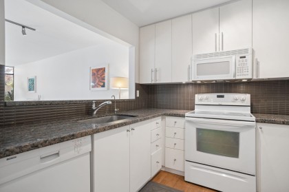 Photo 7 at 111 - 2101 Mcmullen Avenue, Quilchena, Vancouver West