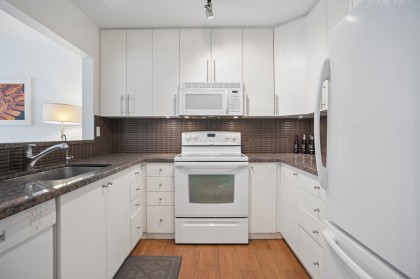 Photo 8 at 111 - 2101 Mcmullen Avenue, Quilchena, Vancouver West