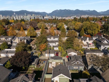 Photo 36 at 2 - 127 W 17th Avenue, Cambie, Vancouver West