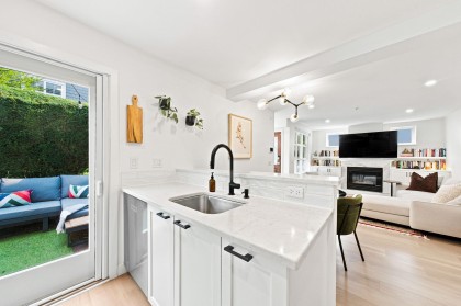 Photo 11 at 101 - 657 W 7th Avenue, Fairview VW, Vancouver West