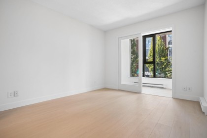 Photo 9 at TH938 Homer Street, Yaletown, Vancouver West
