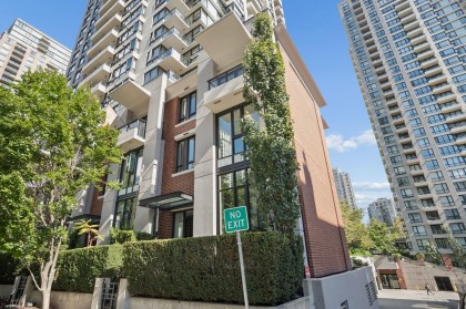 Photo 19 at TH938 Homer Street, Yaletown, Vancouver West